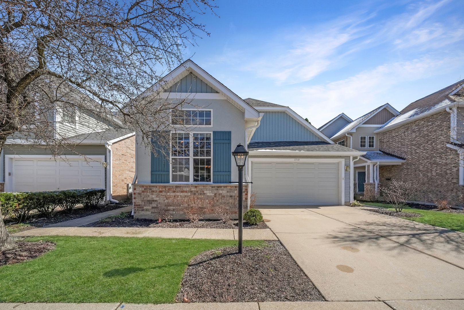 1713 Astor Avenue — Oakbrook Terrace, IL 60181