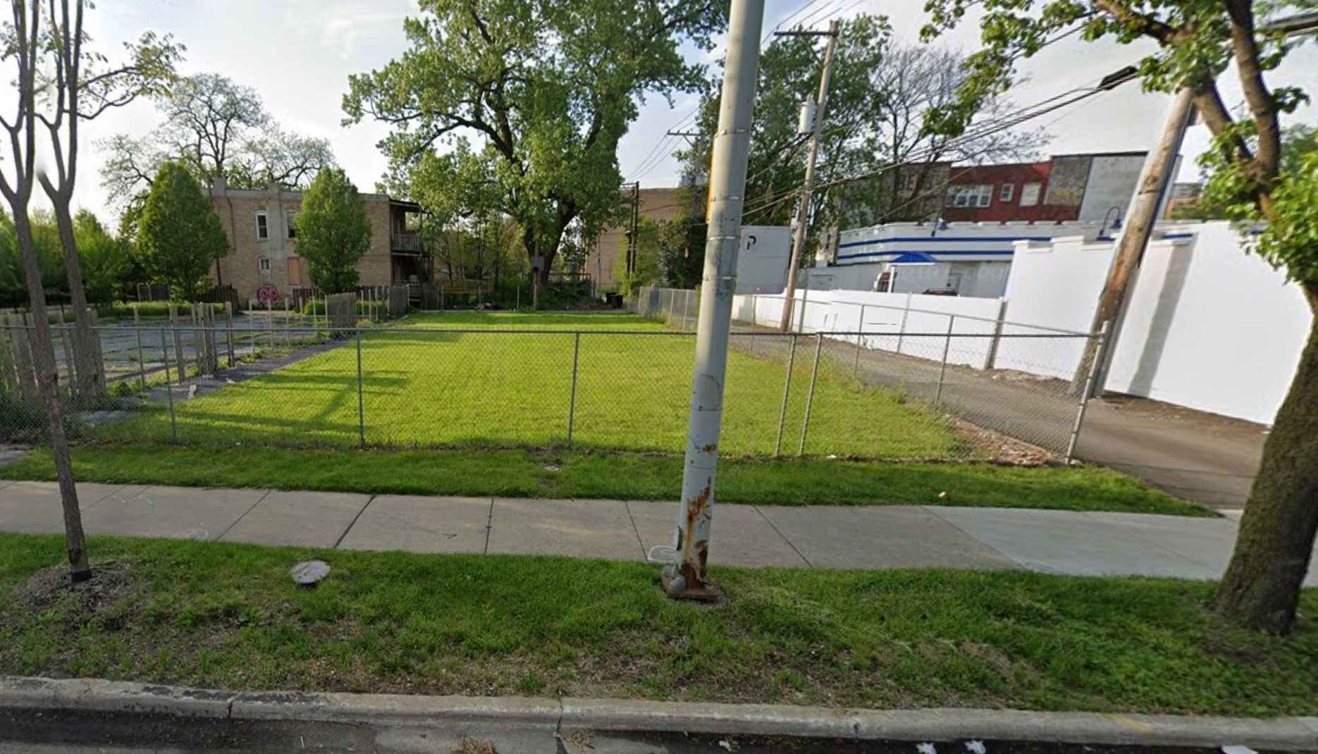 816 W Marquette Road — Chicago, IL 60621