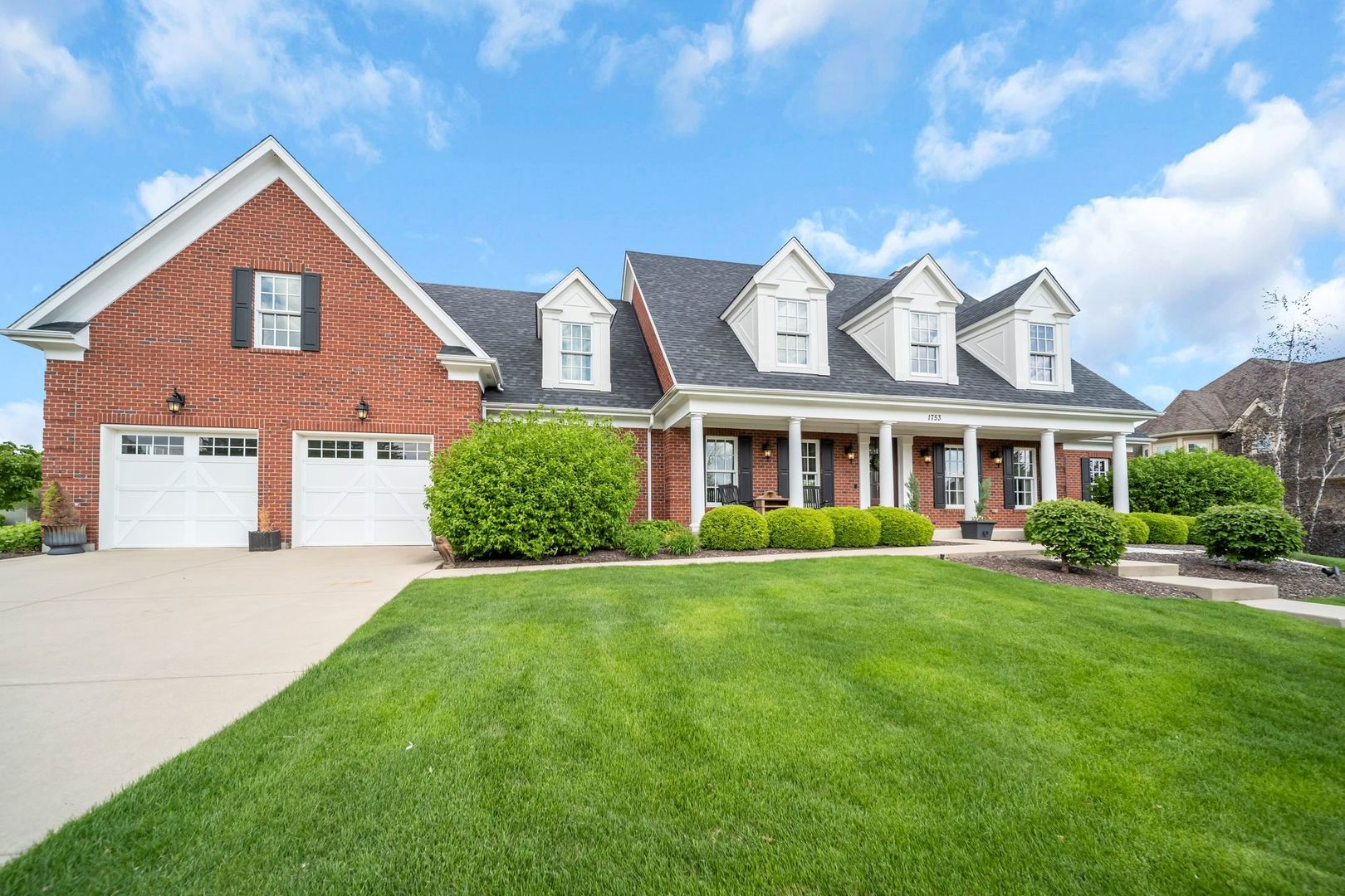 1753 Hannaford Drive — Sugar Grove, IL 60554