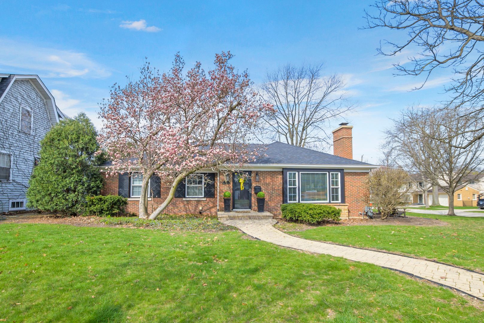 700 S Catherine Avenue — La Grange, IL 60525