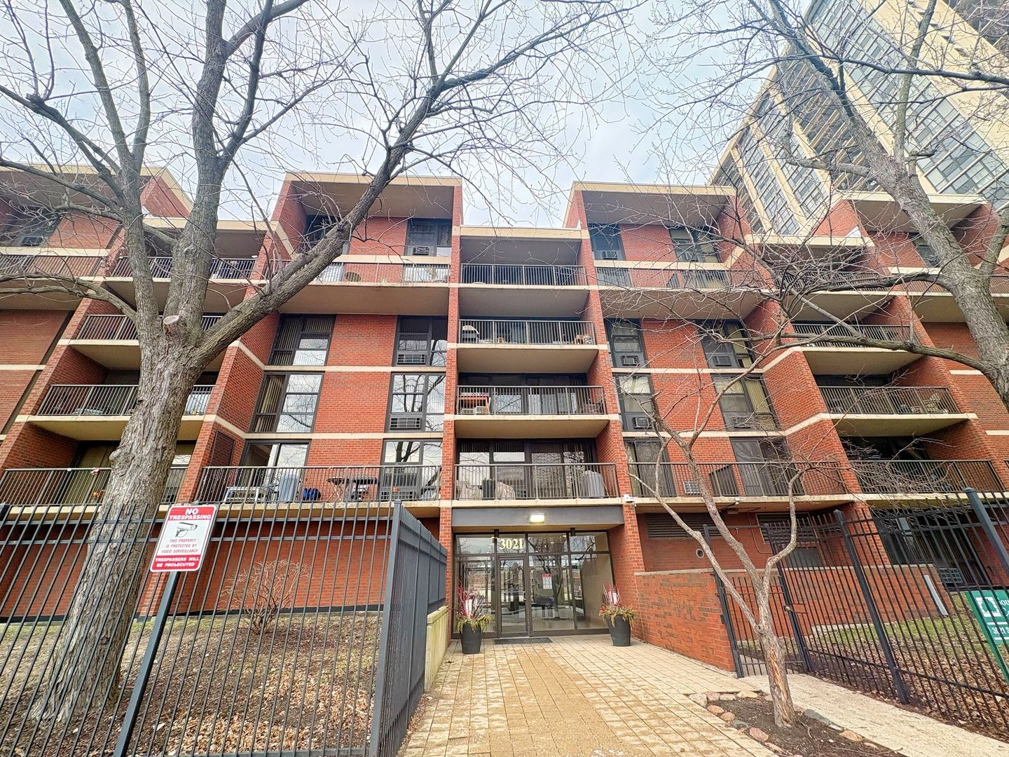 3021 S Michigan Avenue #306 — Chicago, IL 60616