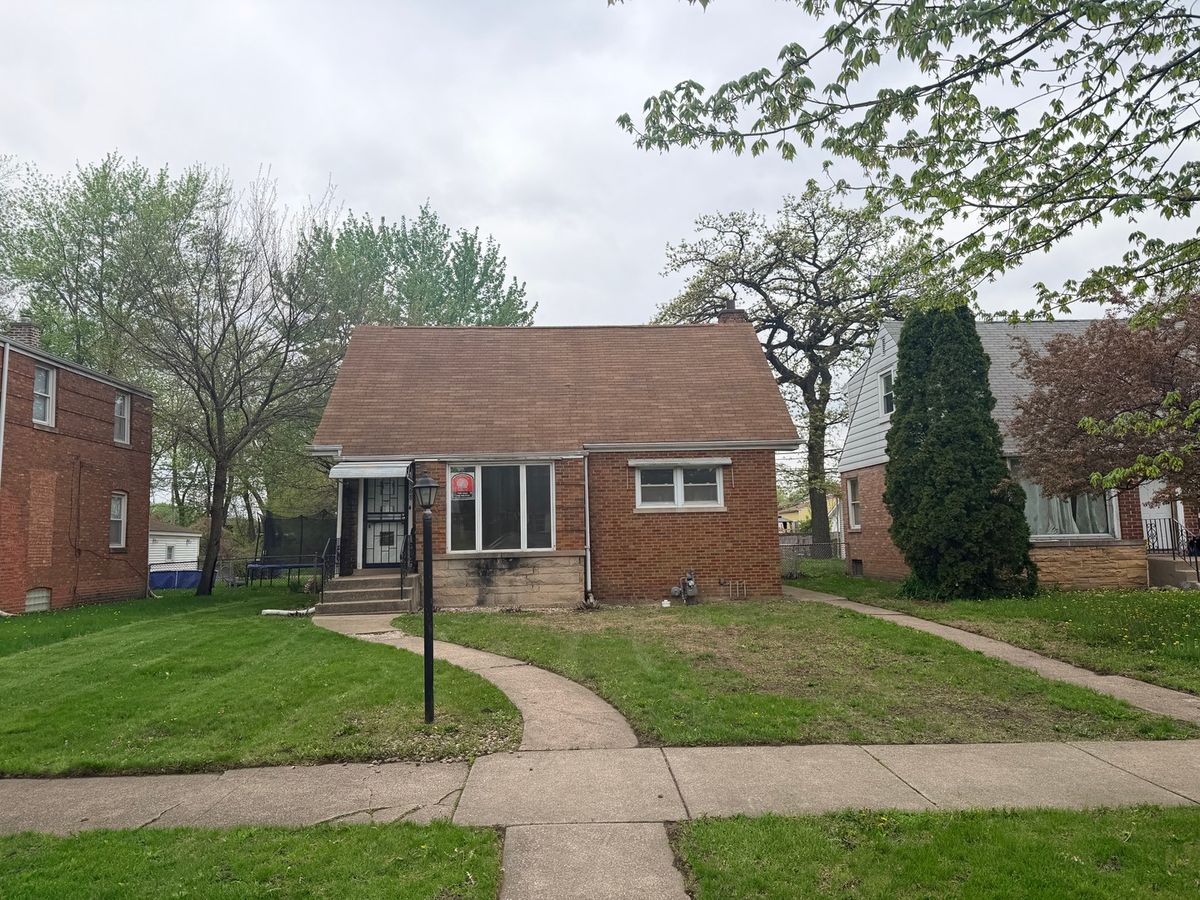 1568 Wentworth Avenue, Calumet City, IL 60409