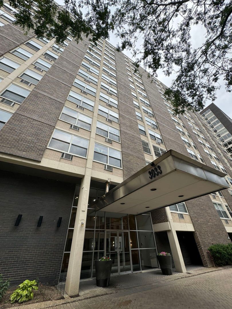 3033 N SHERIDAN Road #1505 — Chicago, IL 60657
