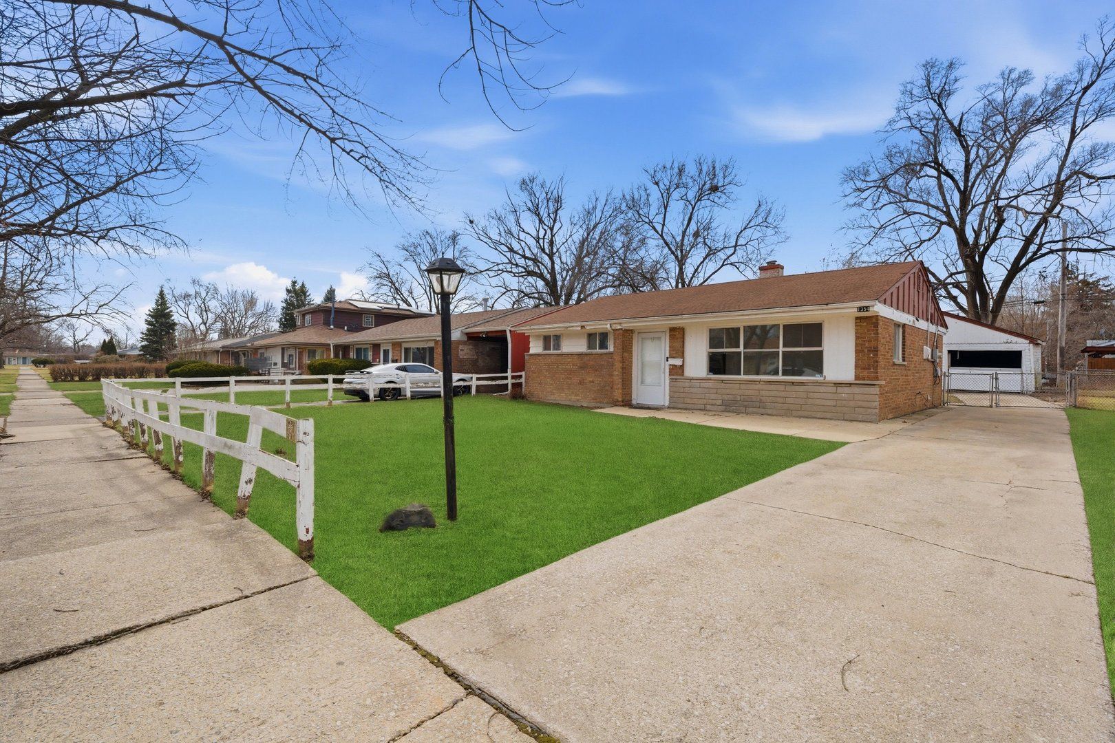1354 Gordon Avenue — Calumet City, IL 60409