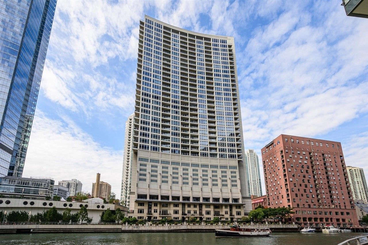 333 N Canal Street #3604 — Chicago, IL 60606