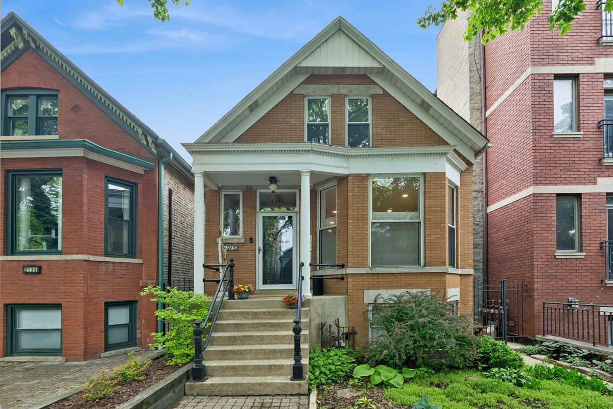 2132 Thomas Street, Chicago, IL 60622
