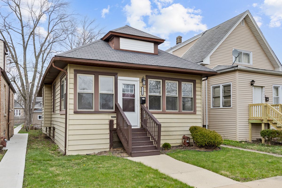1328 W 98th Street — Chicago, IL 60643