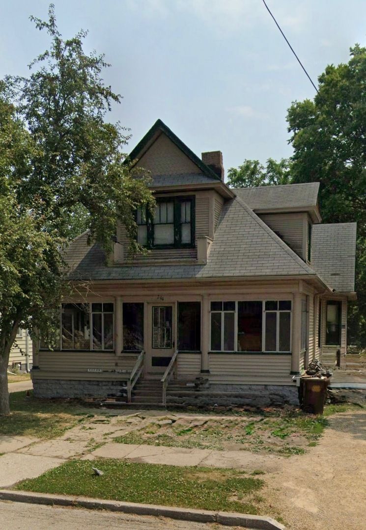 204 N Division Avenue — Polo, IL 61064