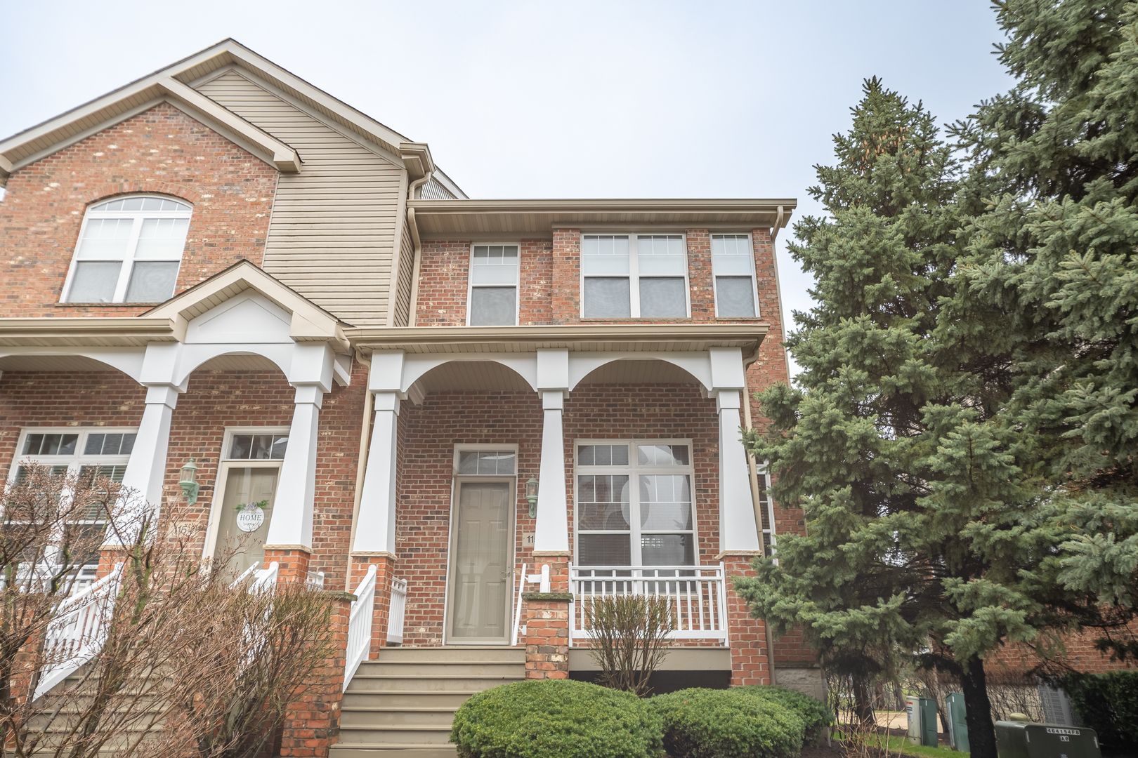 1156 Longwood Drive — Lisle, IL 60532