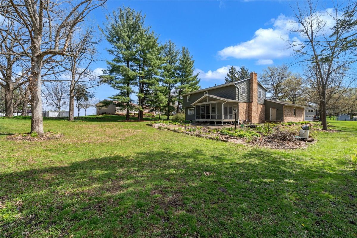119 Sherwood Drive, Geneseo, IL 61254