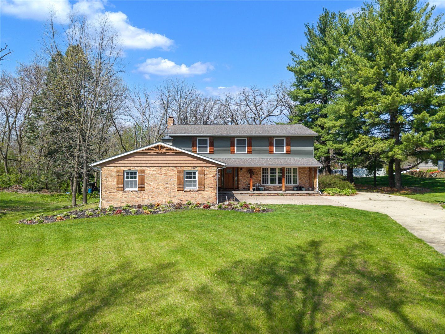 119 Sherwood Drive — Geneseo, IL 61254