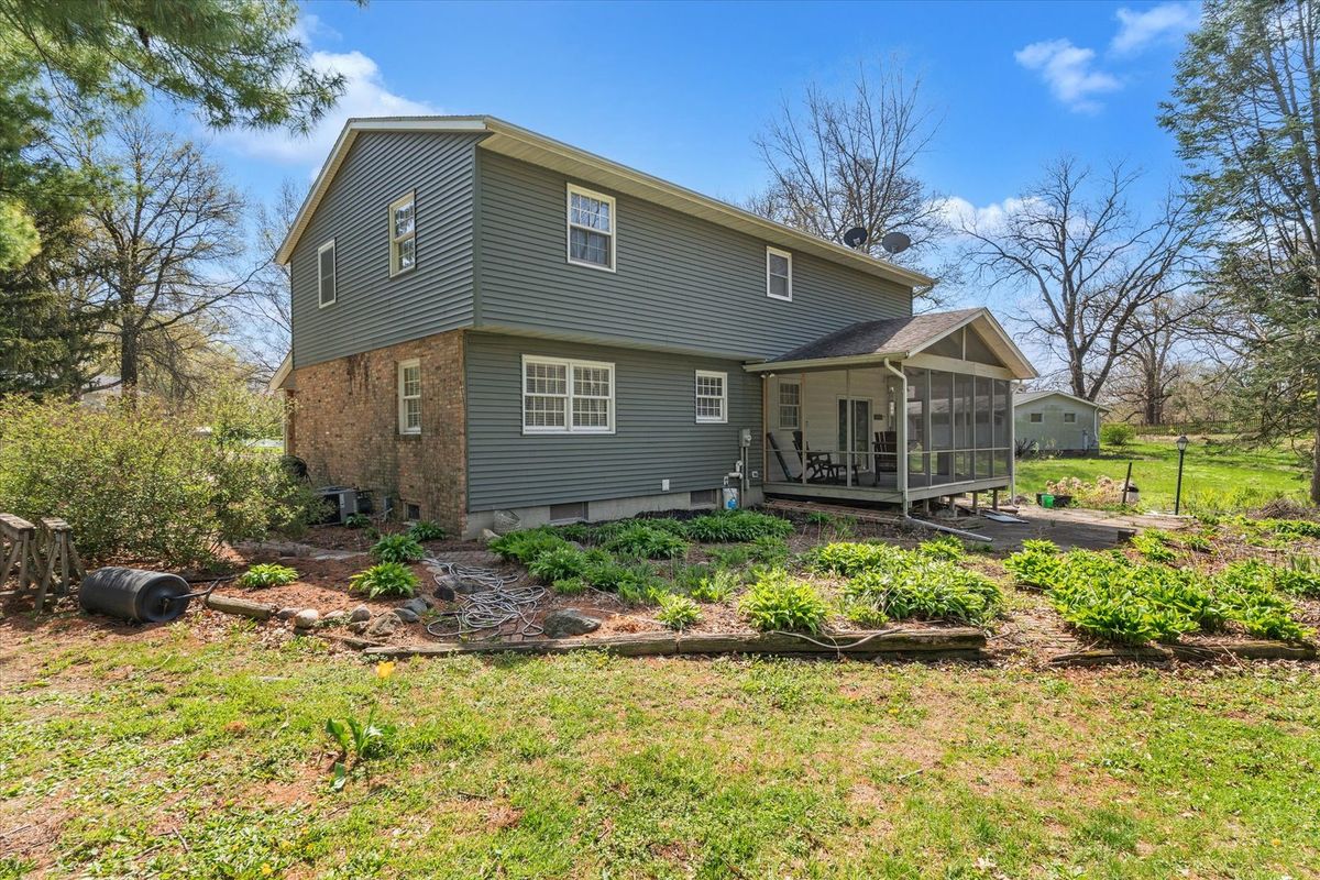 119 Sherwood Drive, Geneseo, IL 61254