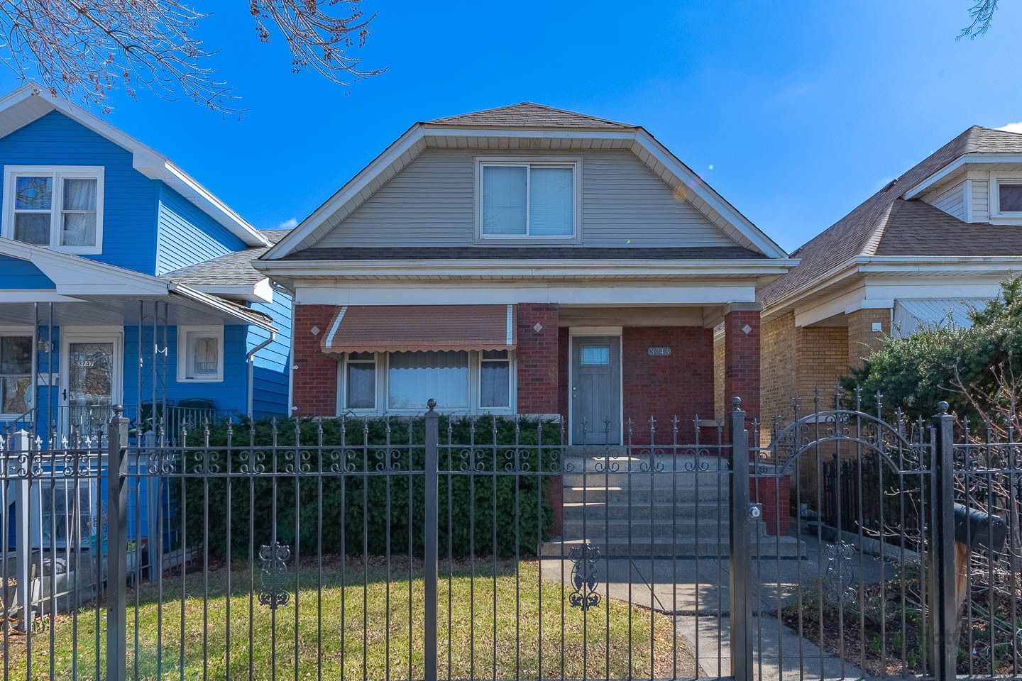 3743 N Kimball Avenue — Chicago, IL 60618