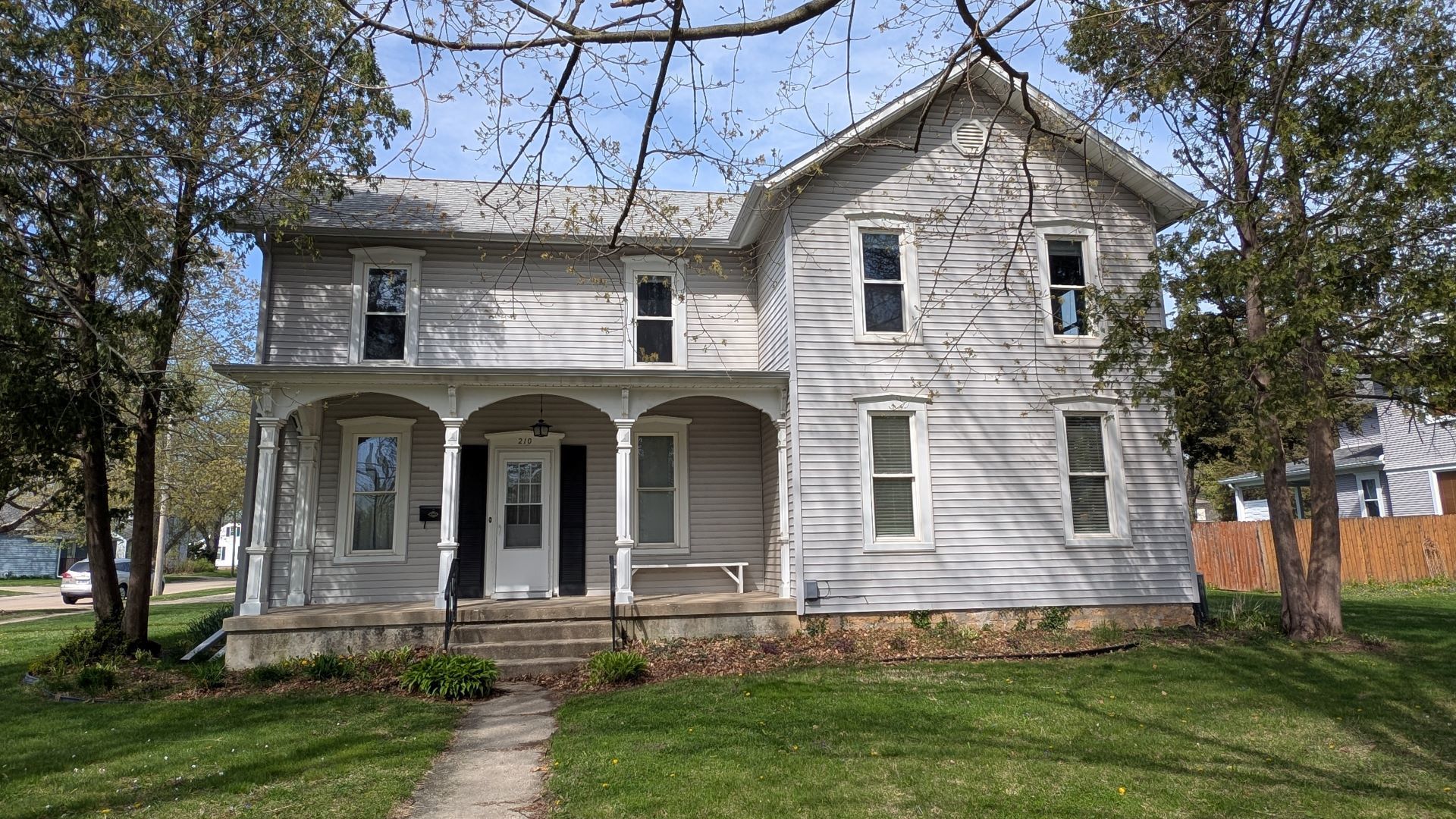 210 S 7th Street — Oregon, IL 61061