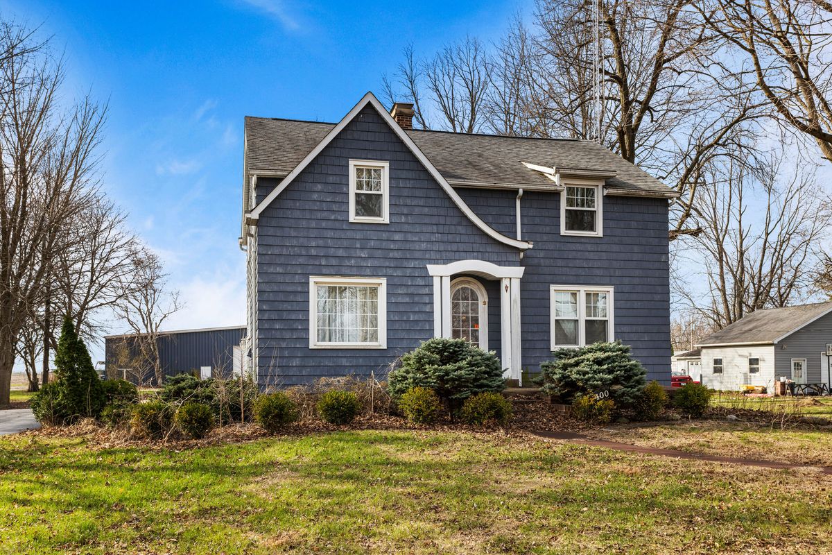 400 E 3rd Street, Brocton, IL 61917