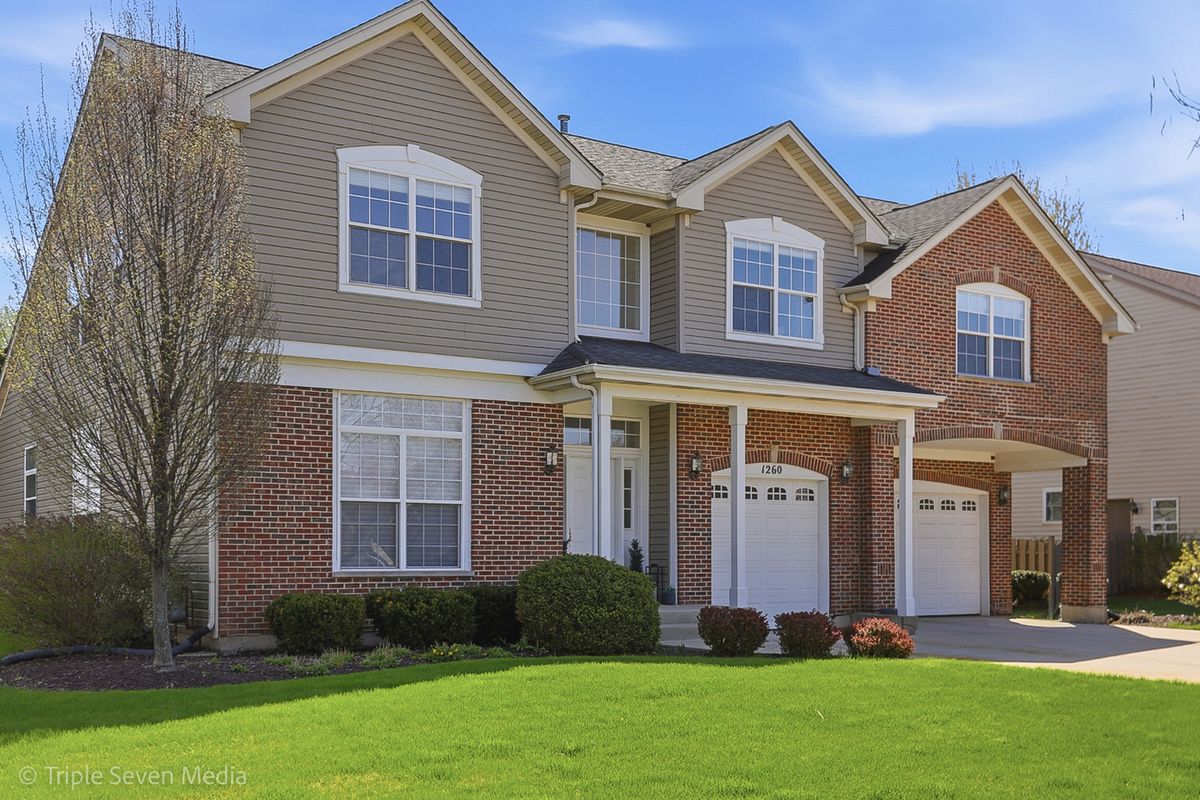 1260 White Chapel Lane, Algonquin, IL 60102