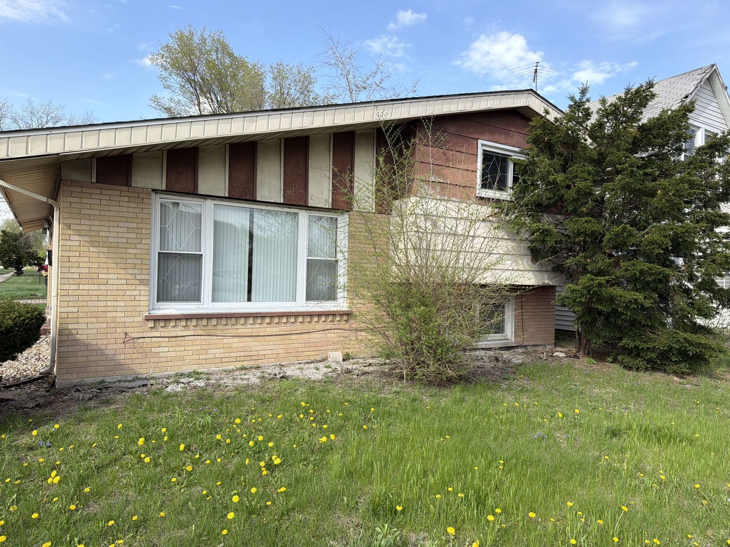 18019 Ravisloe Terrace — Country Club Hills, IL 60478