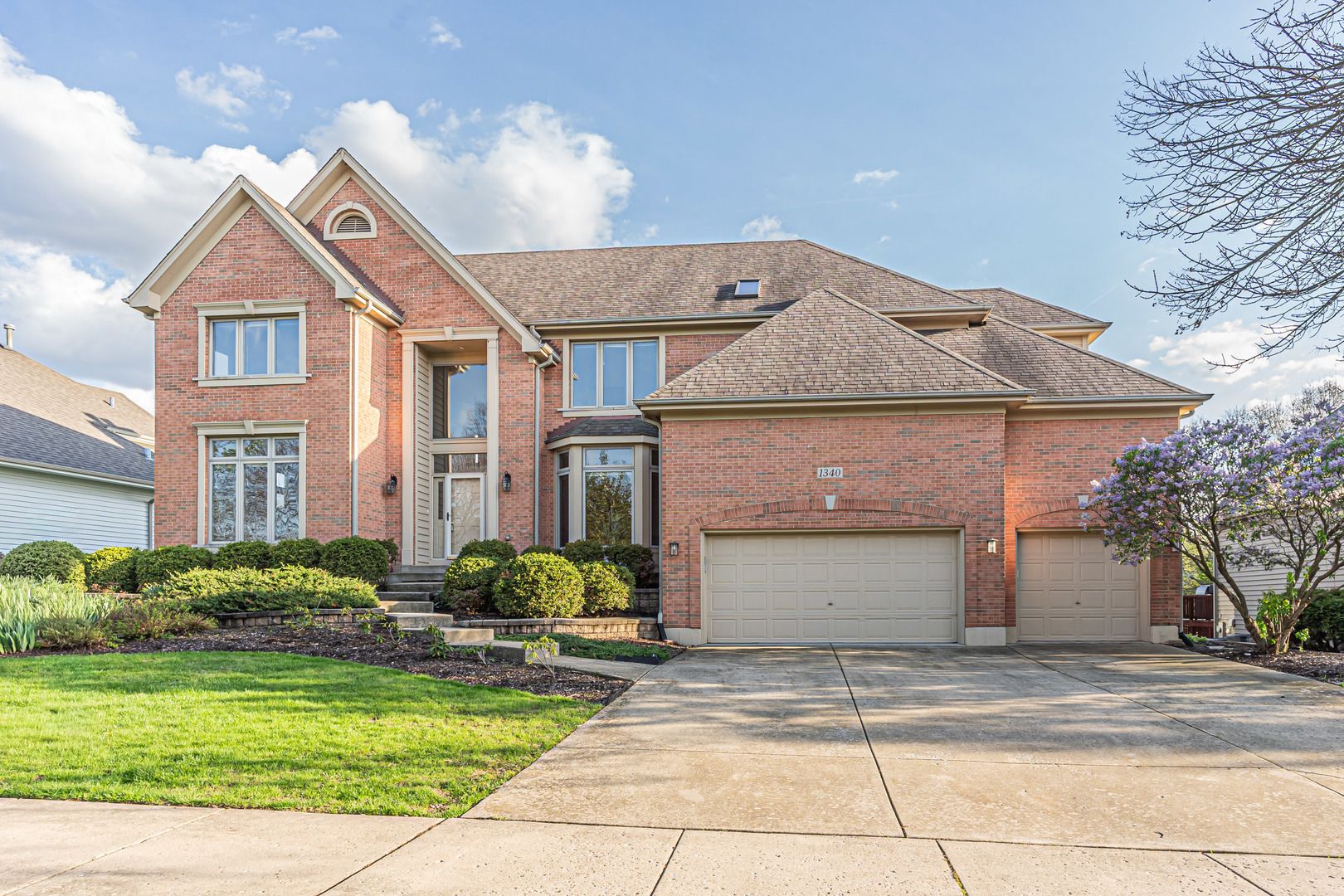 1340 Dunrobin Road — Naperville, IL 60540