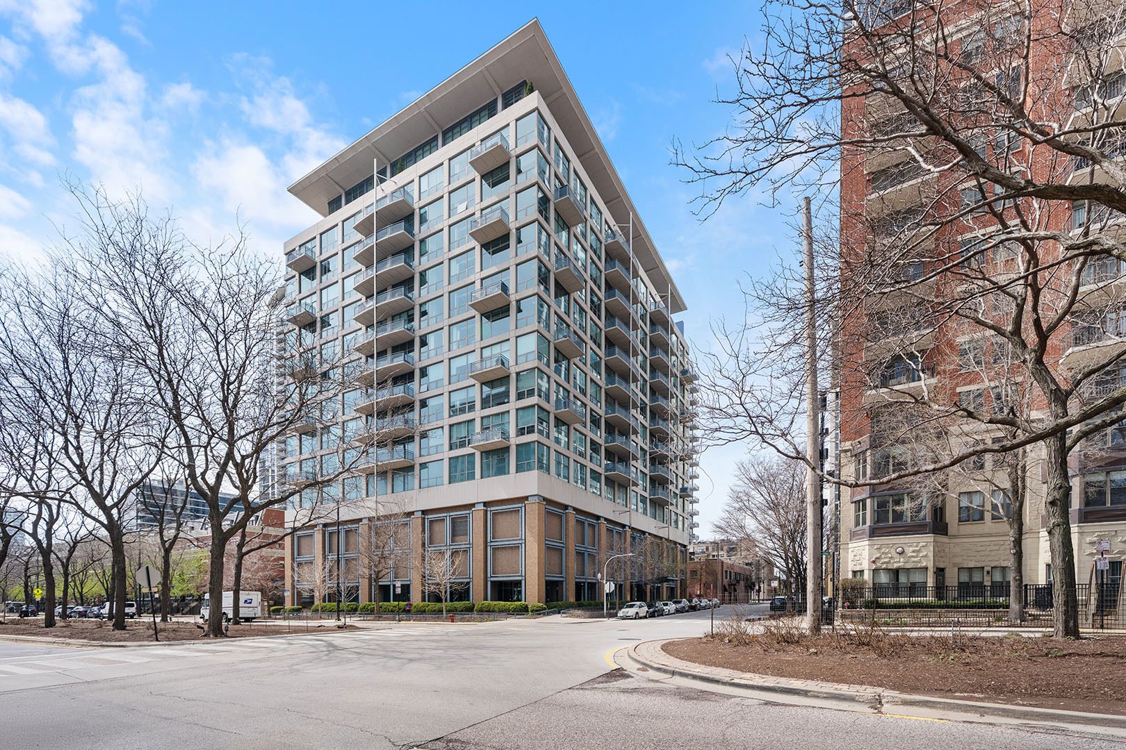 125 E 13th Street #1006 — Chicago, IL 60605