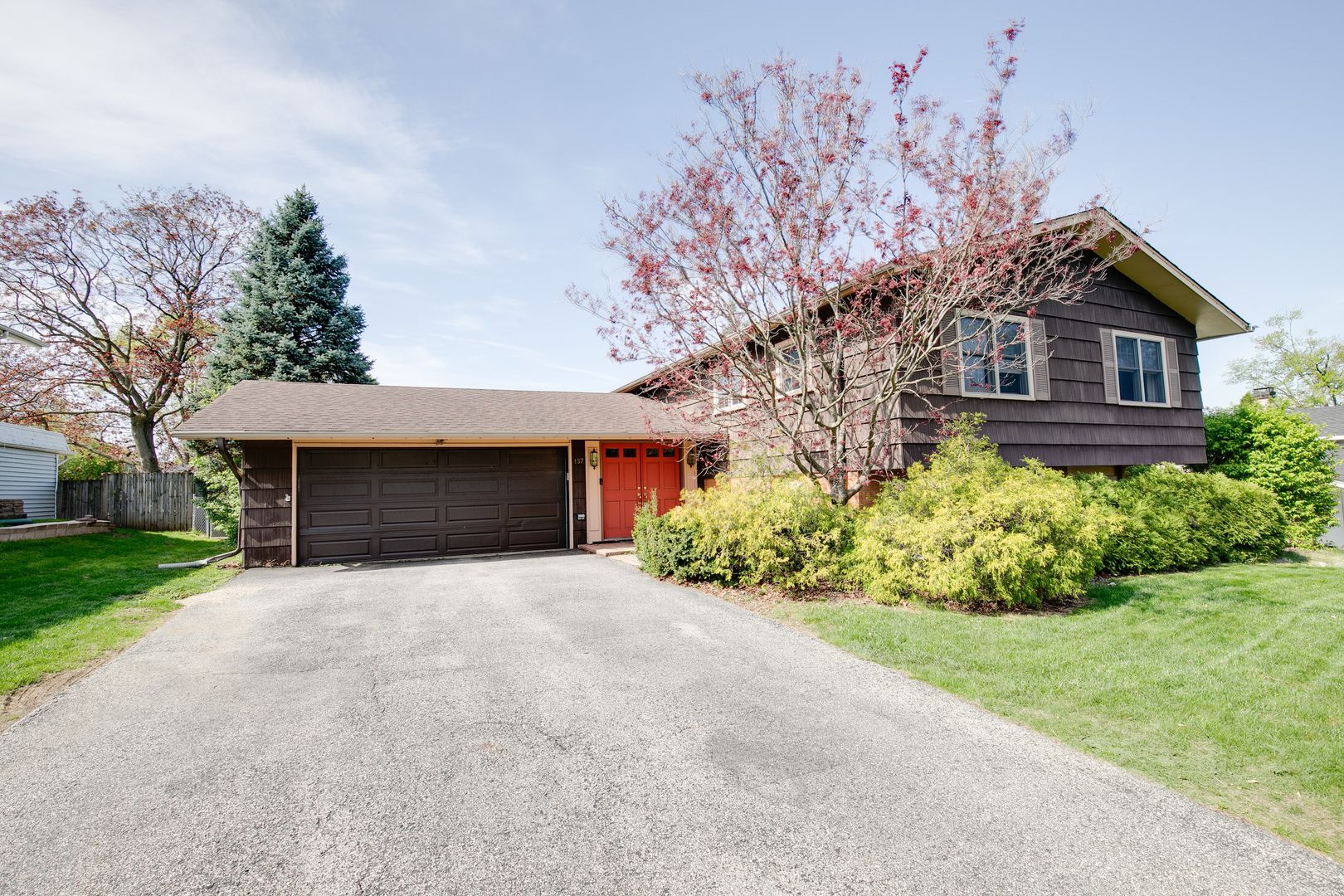 21W137 Everest Road — Lombard, IL 60148