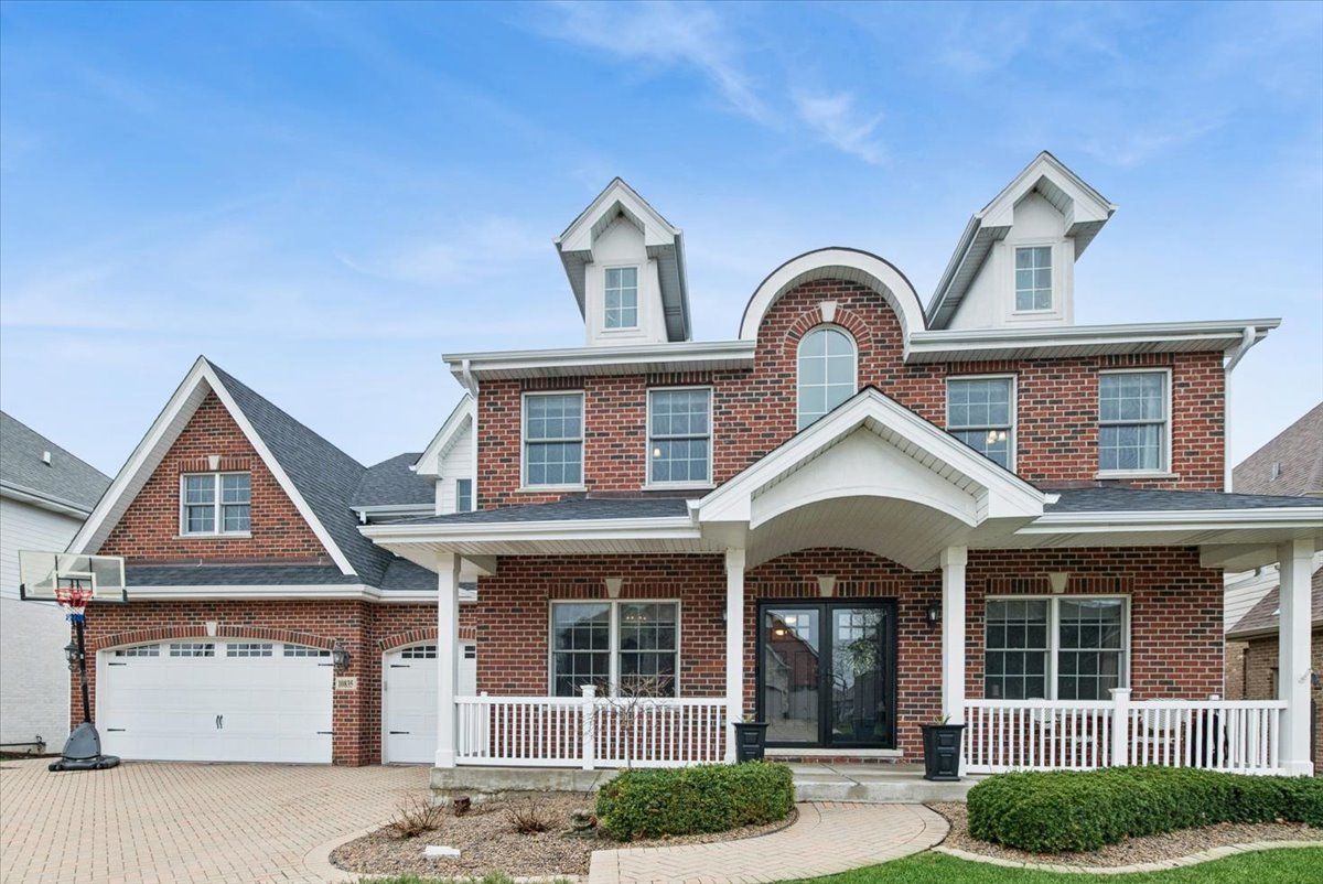 10835 Scarlet Drive — Orland Park, IL 60467