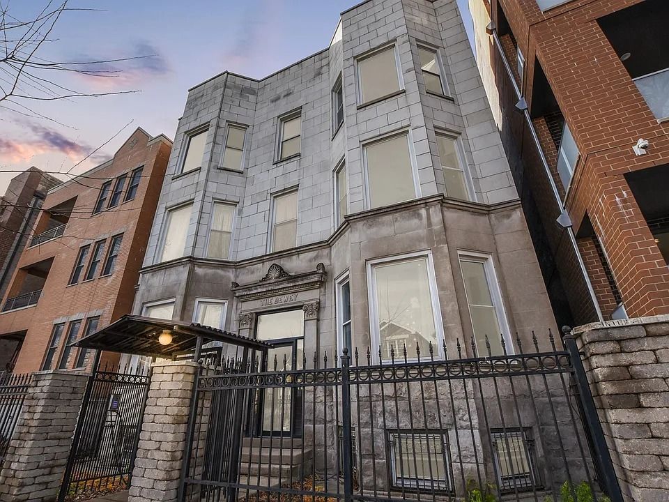 2114 California Avenue, Chicago, IL 60647