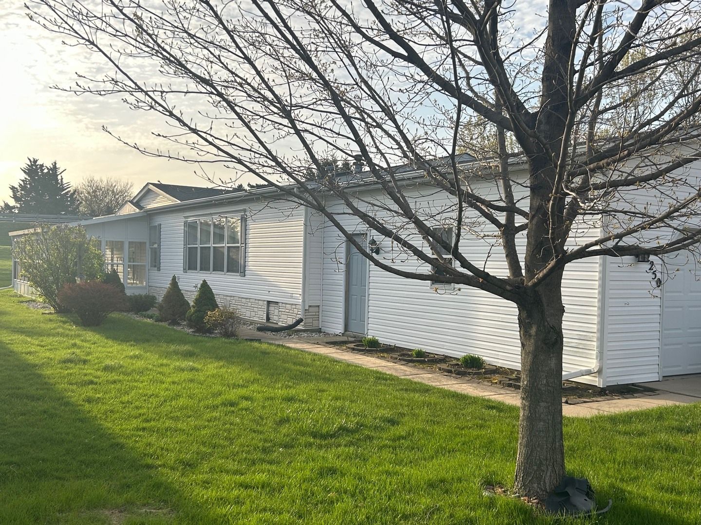 2250 Sunrise Drive — Belvidere, IL 61008