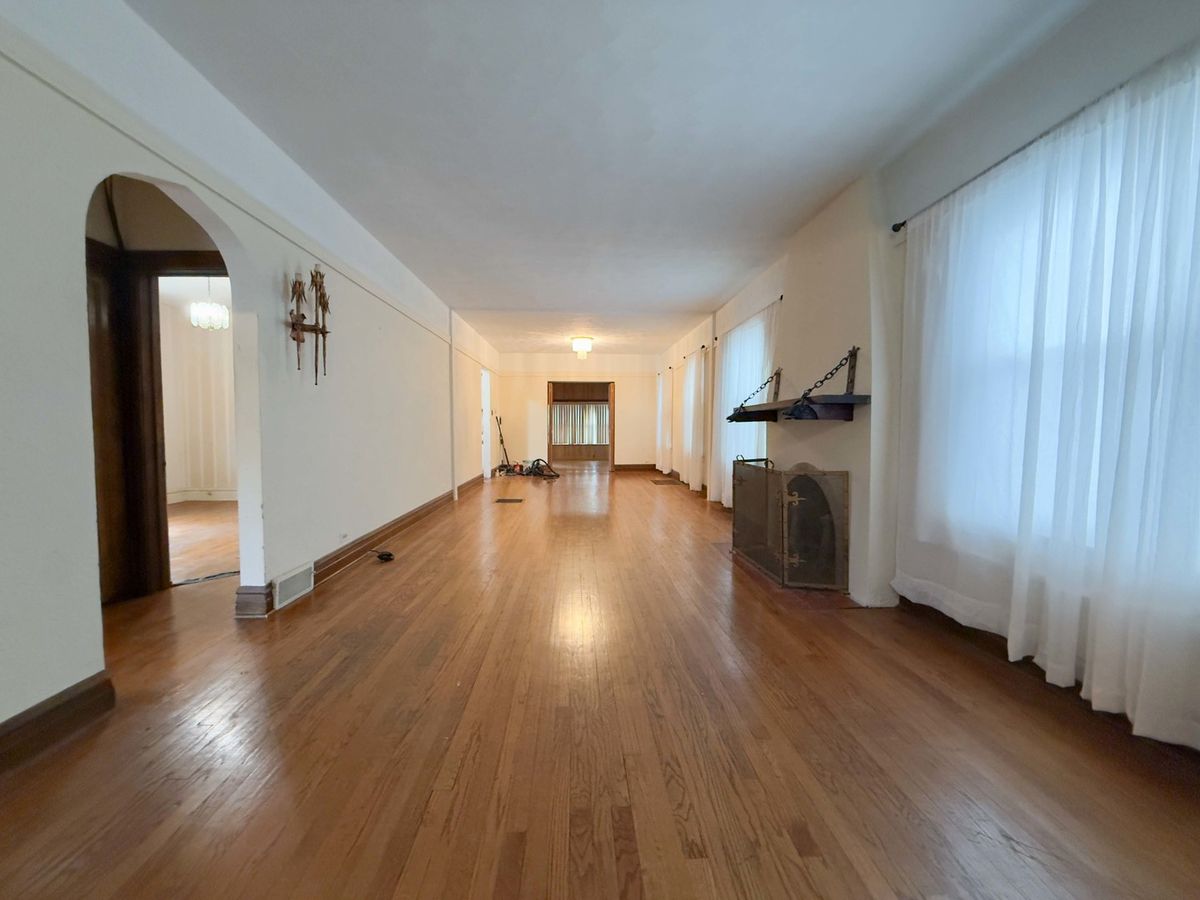 441 S Princeton Avenue, Villa Park, IL 60181