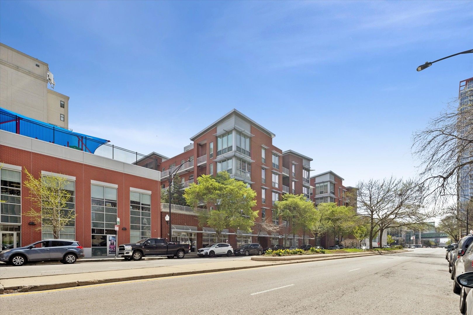 2025 S Indiana Avenue #209 — Chicago, IL 60616