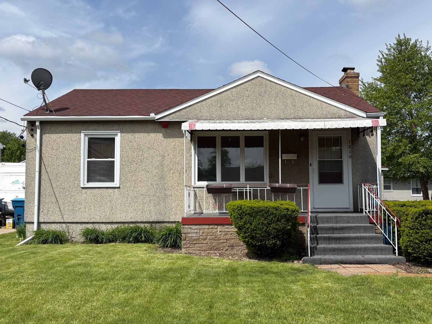 1810 Prospect Avenue — Peru, IL 61354