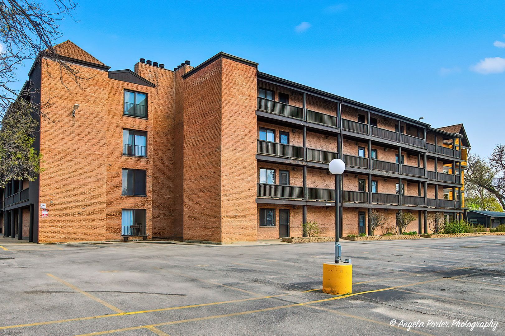 460 N Main Street #N206A — Wauconda, IL 60084