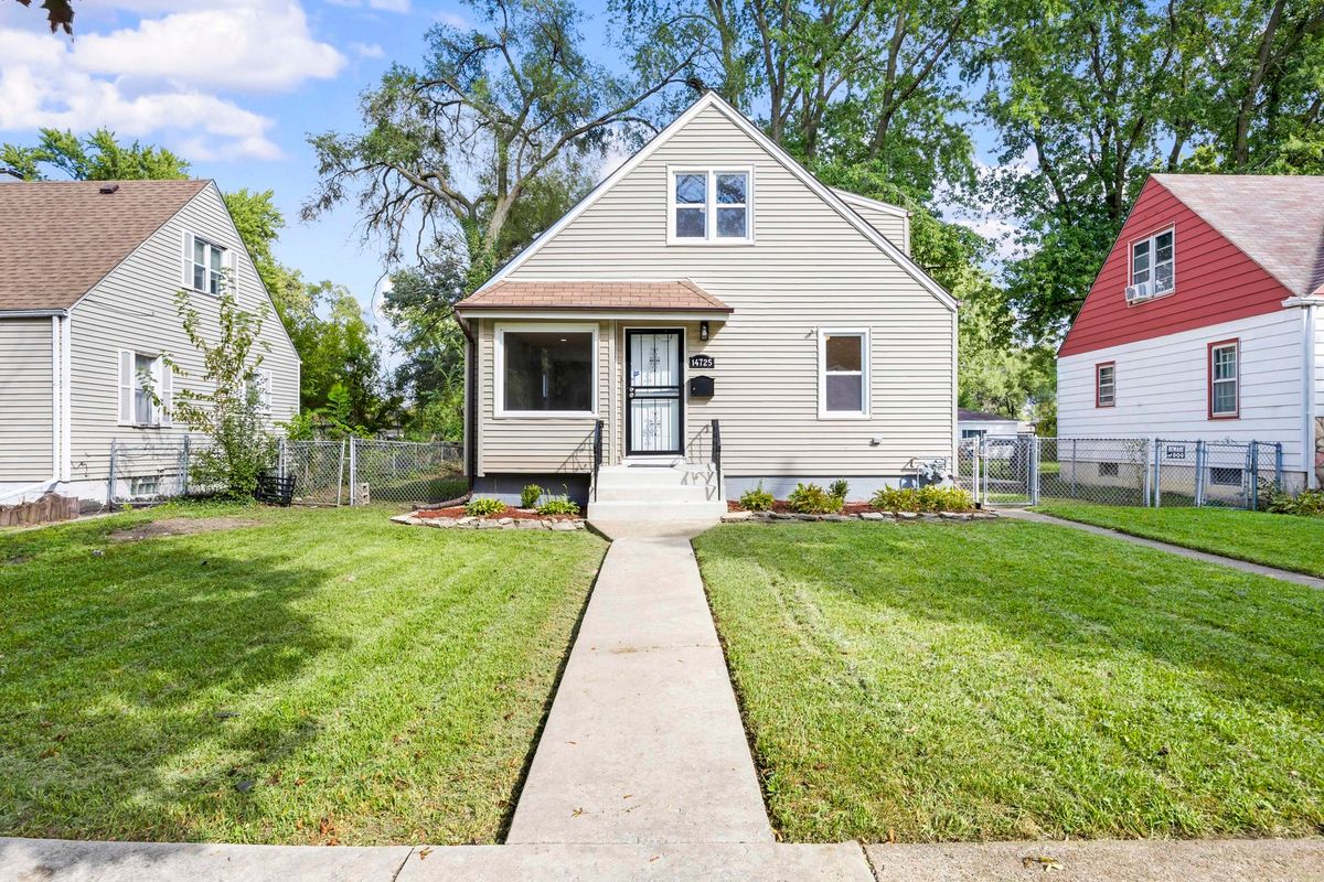 14725 Turlington Avenue, Harvey, IL 60426