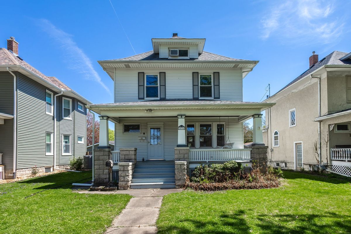 2036 13th Street, Moline, IL 61265