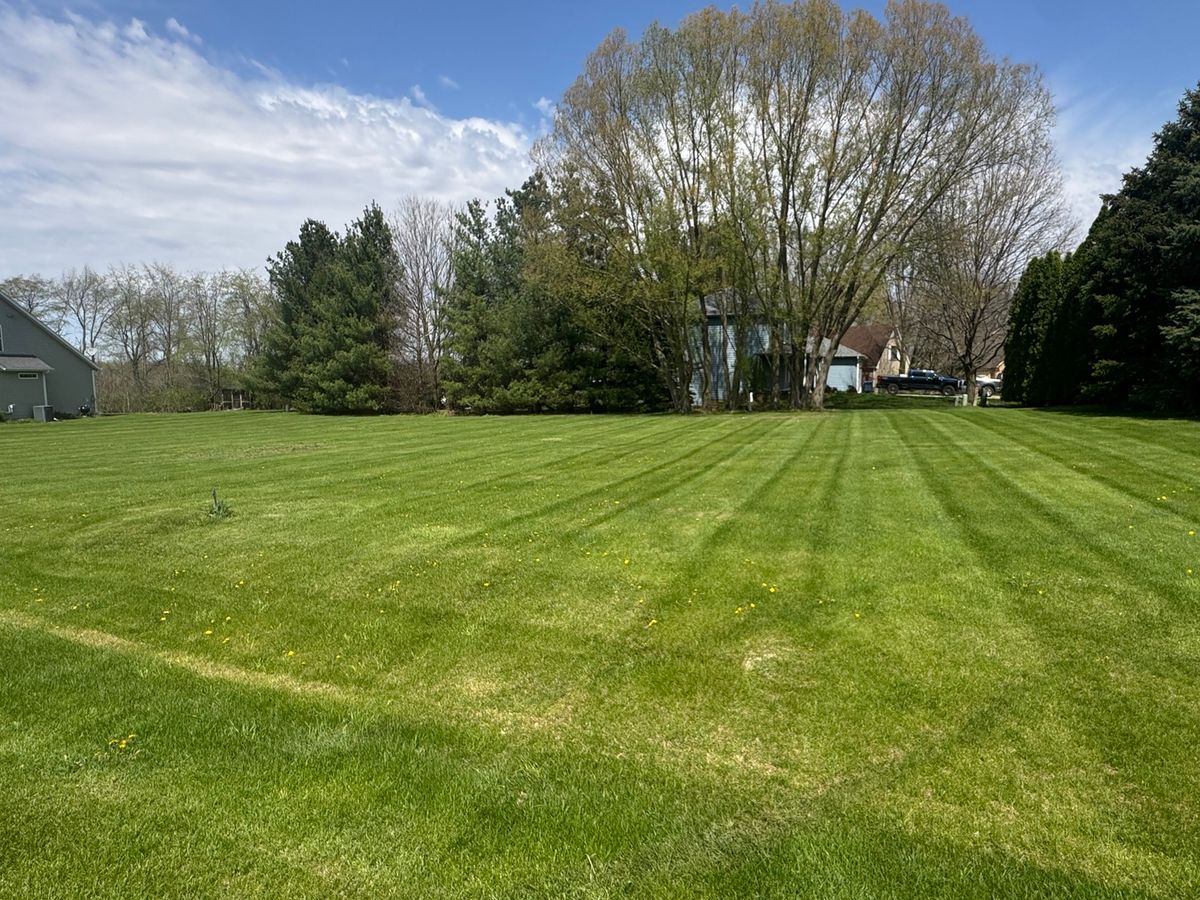 11755 Ellwood Greens Road, Genoa, IL 60135
