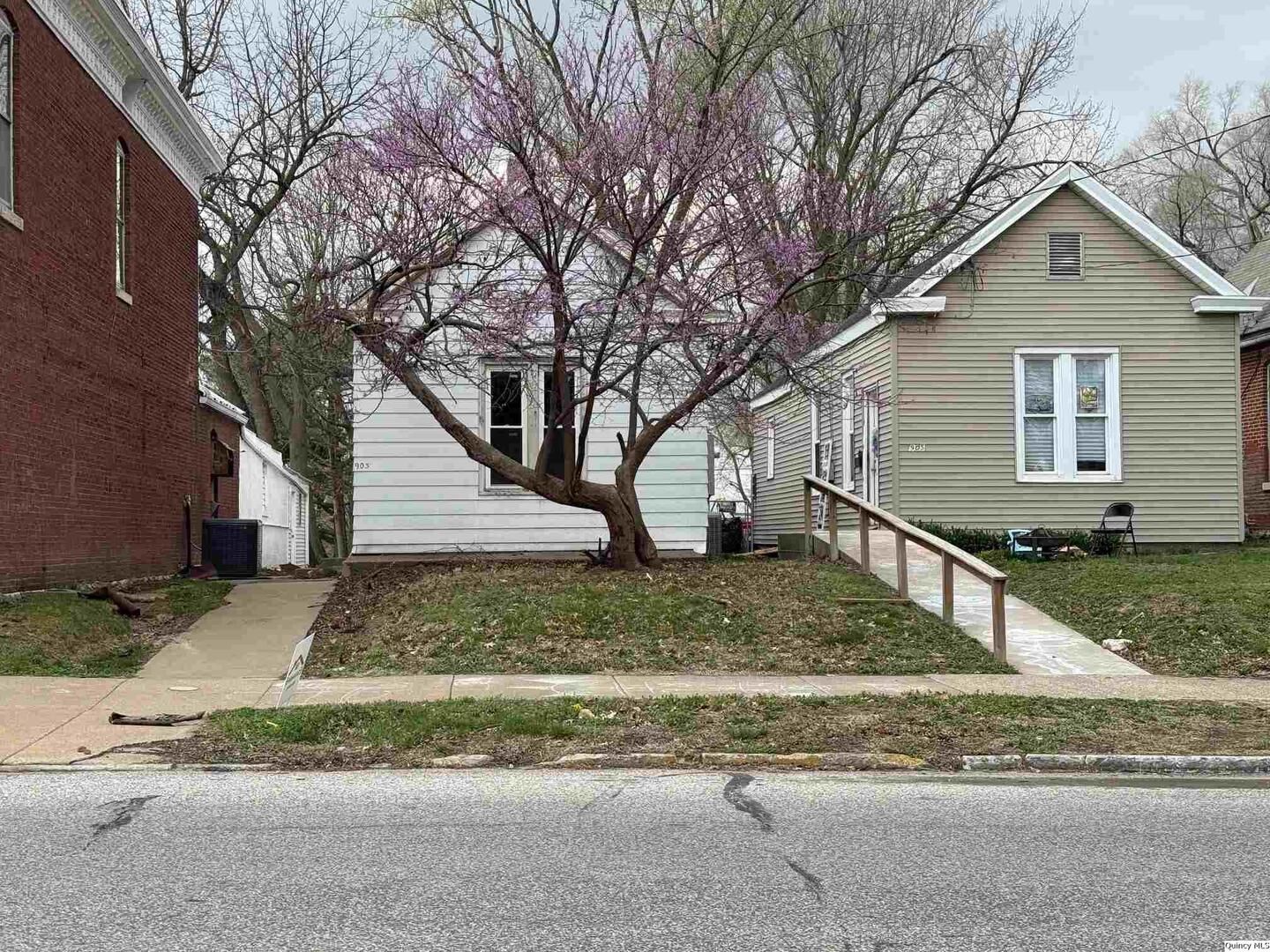 903 N 12th Street — Quincy, IL 62301