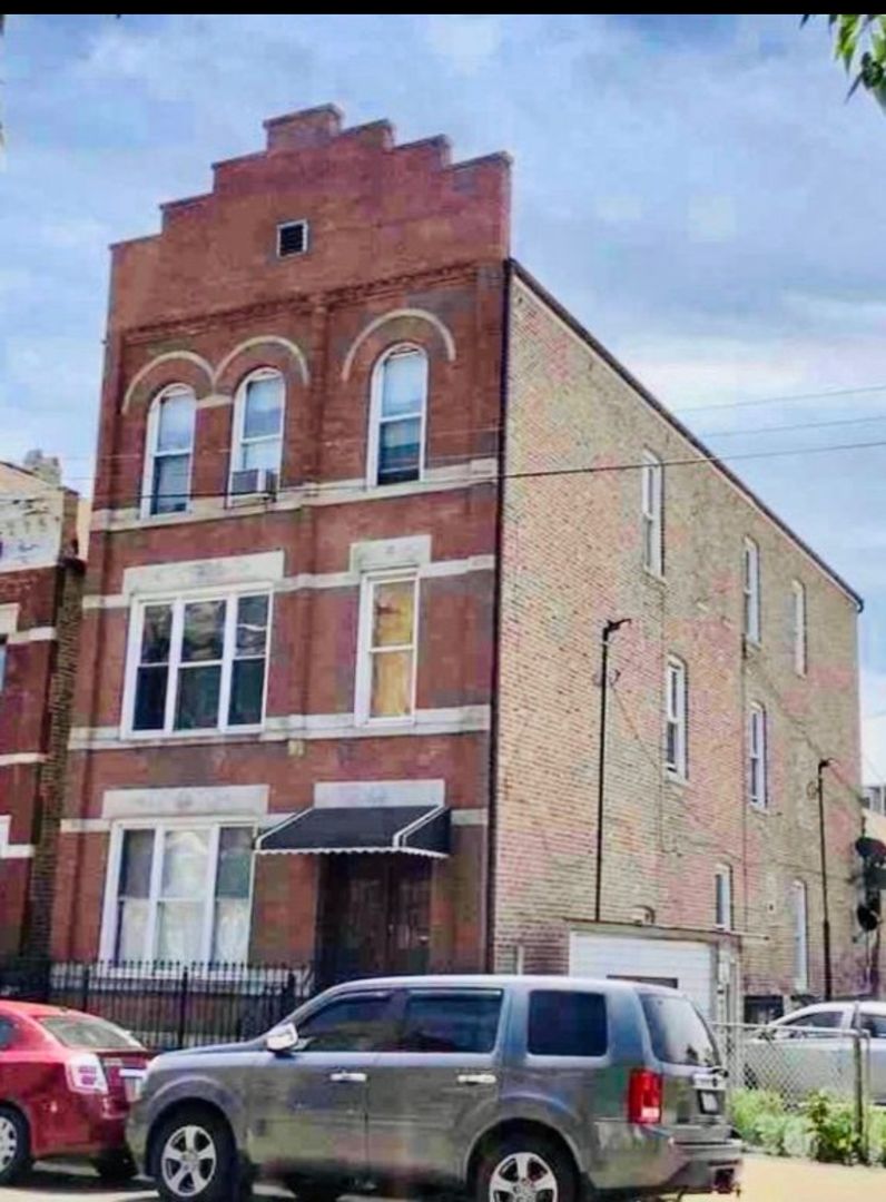 1533 W 17th Street #3F — Chicago, IL 60608