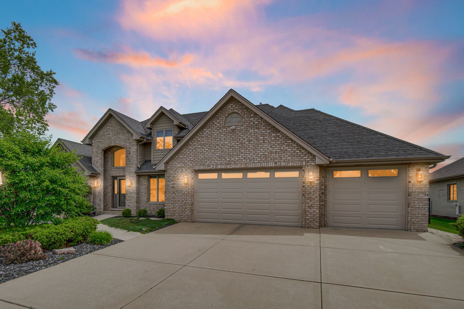 17123 Pointe Drive — Orland Park, IL 60467