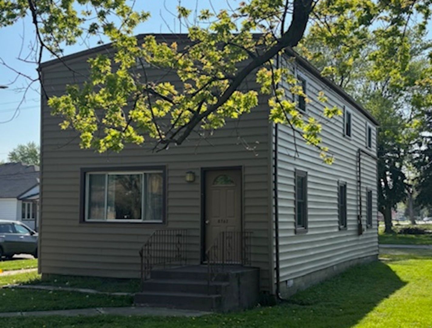 8762 Central Avenue — Oak Lawn, IL 60453