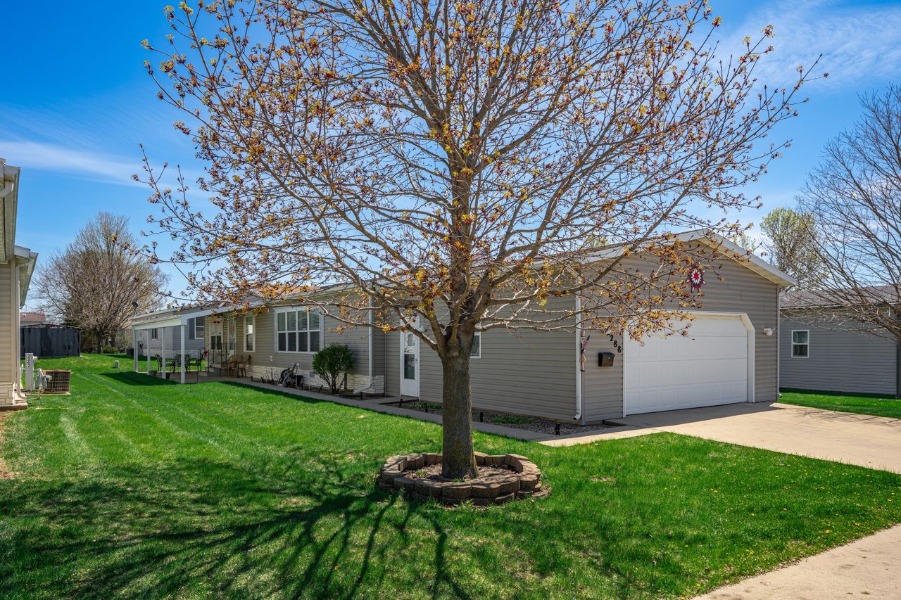 2288 Blossom Lane — Belvidere, IL 61008