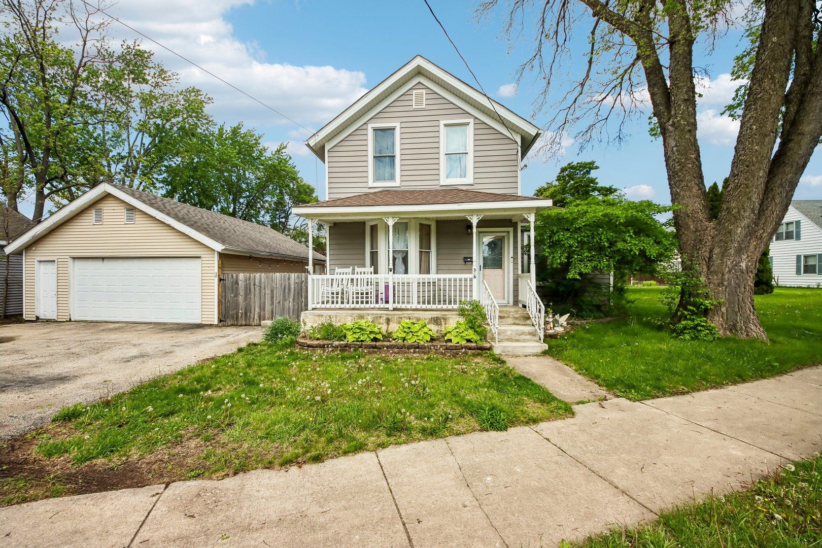 316 E Division Street — Lockport, IL 60441