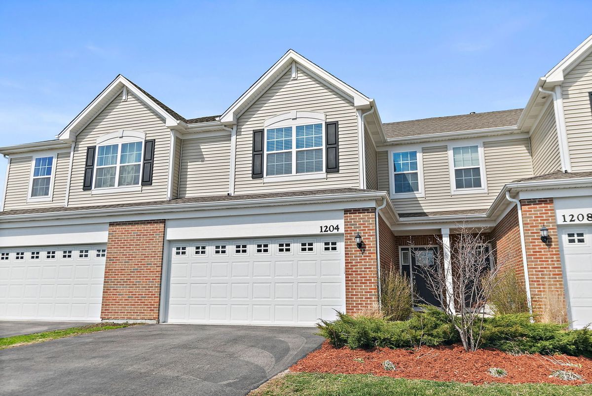 1204 Draper Road, McHenry, IL 60050