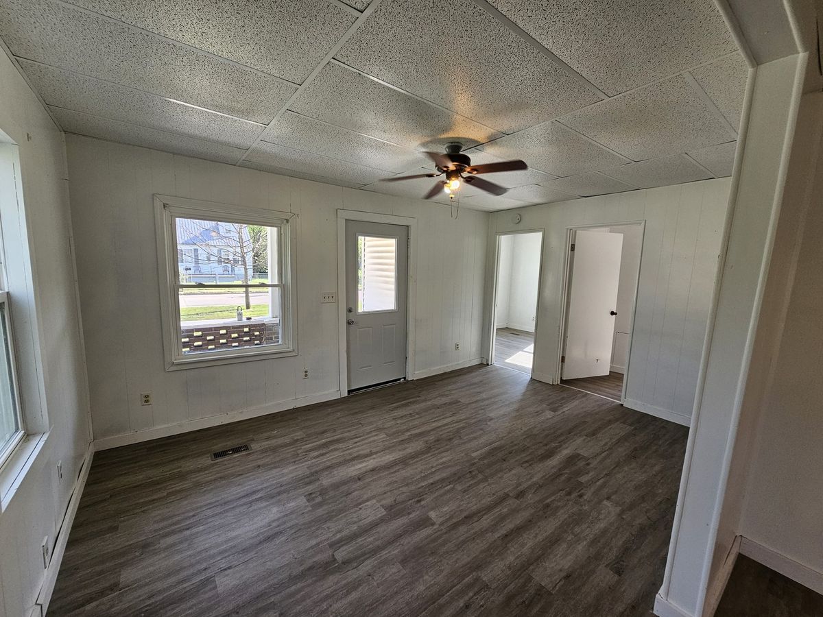 415 E Johnson Street, Fairfield, IL 62837