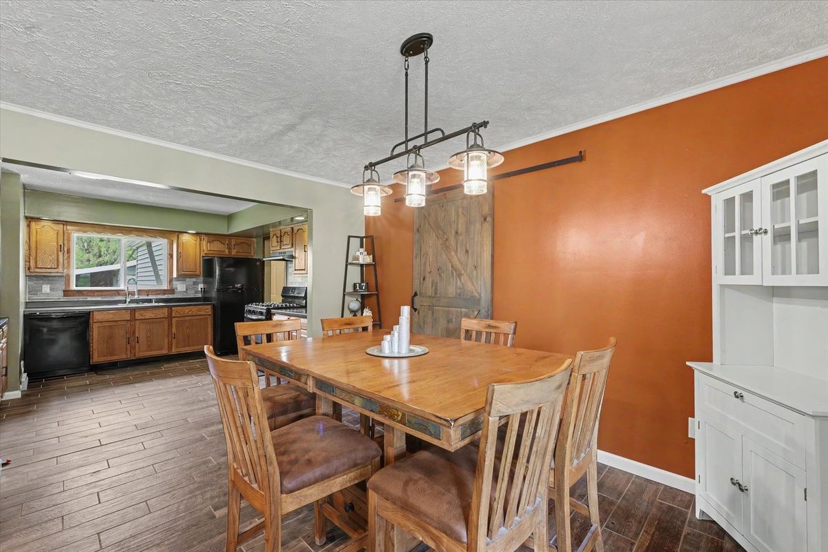 628 Courtland Street, Saybrook, IL 61770