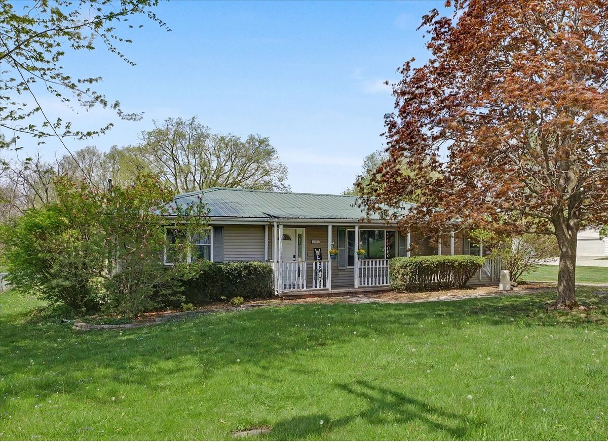 628 Courtland Street, Saybrook, IL 61770