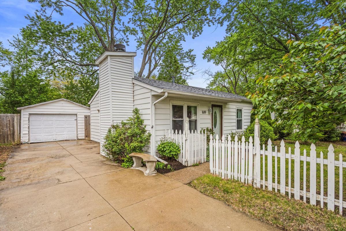 1619 Clover Lane, Champaign, IL 61821