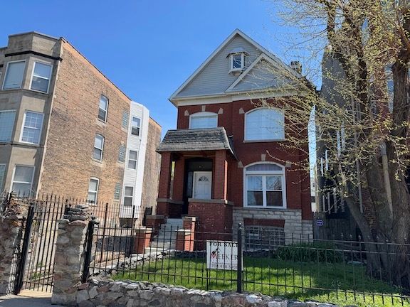 6619 S Ellis Avenue — Chicago, IL 60637