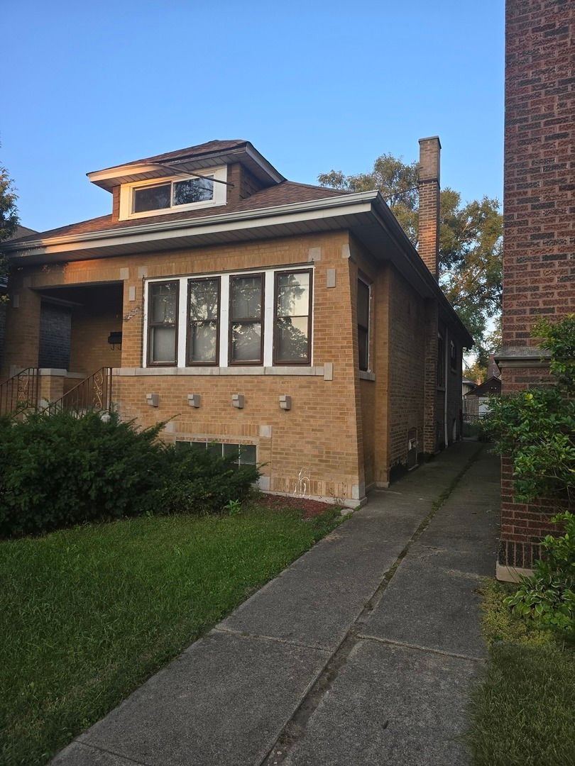 8223 Merrill Avenue, Chicago, IL 60617
