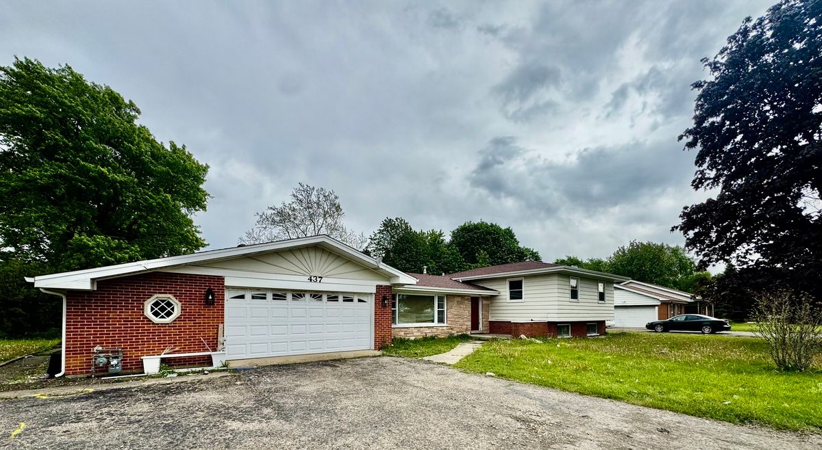 437 MEACHAM Road, Schaumburg, IL 60173