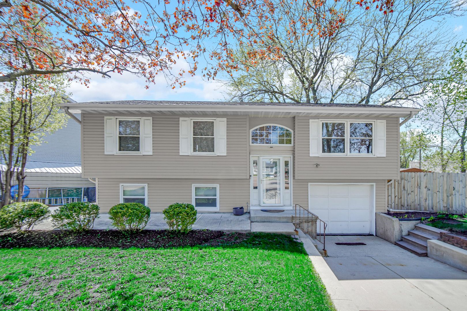 11 Shell Court — Oswego, IL 60543