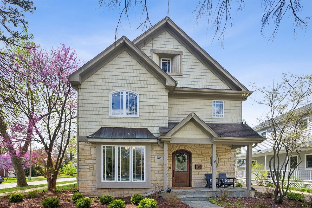 746 Adams Street, Hinsdale, IL 60521